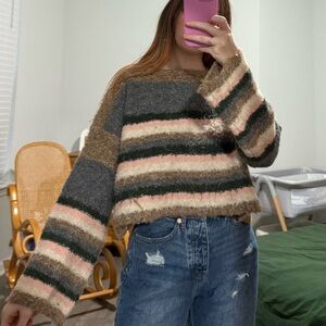 SOLD ON CROSSPOST Bell sleeve cropped fuzzy sweater